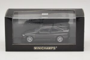 Ford Escort RS Cosworth Zwart Metallic Minichamps 1:43 430082106 Metaal — afbeelding 4 van 4