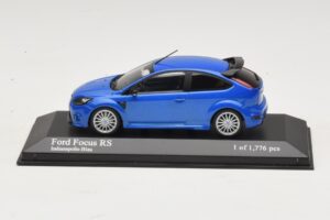 Ford Focus RS Mk2 Blauw Metallic Minichamps 1:43 400088101 Metaal