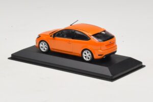 Ford Focus ST Mk2 Electric Orange Vervangende Doos Minichamps 1:43 400087302-R1 Metaal — afbeelding 3 van 4