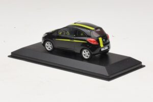 Ford Ka Mk2 Zwart Geel Minichamps 1:43 400088200 Metaal — afbeelding 4 van 5