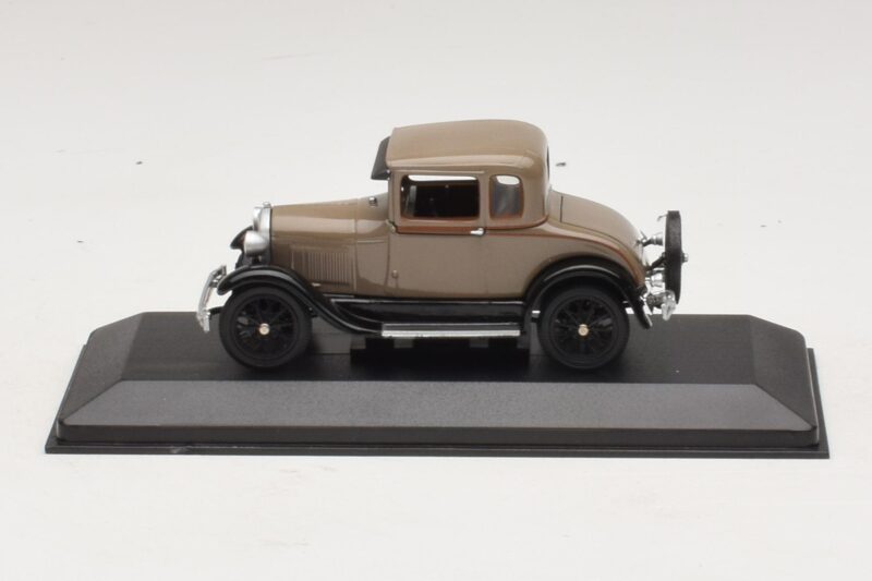 Ford Model A Standard Coupe Beige Minichamps 1:43 400082102 Metaal