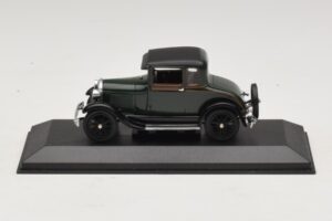 Ford Model A Standard Coupe Donkergroen Minichamps 1:43 400082101 Metaal