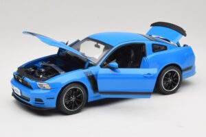 Ford Mustang Boss 302 S197 Blauw Shelby Collectibles 1:18 25414S Metaal — afbeelding 2 van 8