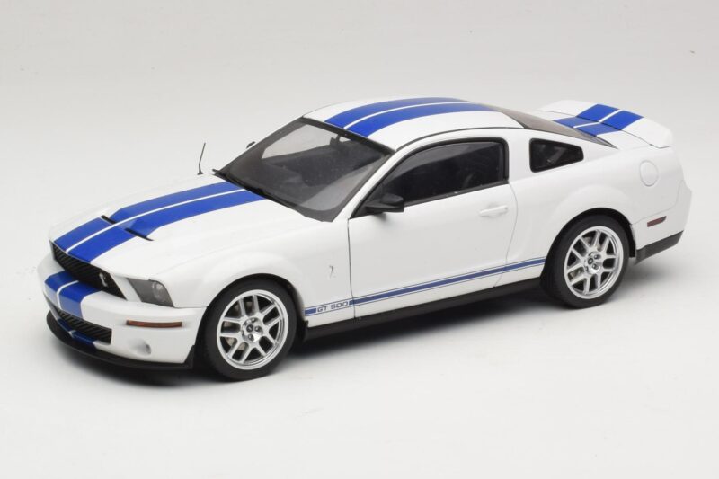 Ford Shelby Cobra GT500 Concept Wit met Blauwe Streep AUTOart 1:18 73052 Metaal