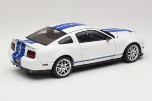Ford Shelby Cobra GT500 Concept Wit met Blauwe Streep AUTOart 1:18 73052 Metaal — afbeelding 3 van 8