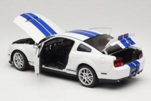 Ford Shelby Cobra GT500 Concept Wit met Blauwe Streep AUTOart 1:18 73052 Metaal — afbeelding 5 van 8