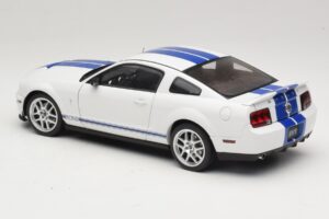 Ford Shelby Cobra GT500 Concept Wit met Blauwe Streep AUTOart 1:18 73052 Metaal — afbeelding 7 van 8