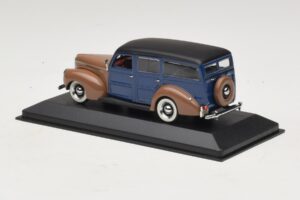 Ford V8 De Luxe Woody Station Wagon Bruin Blauw Minichamps 1:43 400082112 Metaal — afbeelding 3 van 4