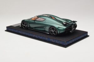Koenigsegg Regera Groen Getint Carbon FrontiArt 1:18 AS010-110 Hars — afbeelding 4 van 7