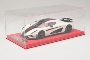 Koenigsegg Regera Wit met Zwart Carbon FrontiArt 1:18 REMC043 Hars — afbeelding 6 van 7