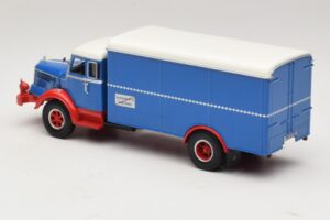 Krupp Titan Gesloten Vrachtwagen Blauw Rood Minichamps 1:43 439069040 Metaal — afbeelding 5 van 6