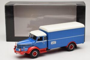Krupp Titan Gesloten Vrachtwagen Blauw Rood Minichamps 1:43 439069040 Metaal — afbeelding 6 van 6