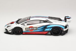 Lamborghini Aventador LB Works Martini Livery AUTOart 1:18 79185 Composiet — afbeelding 4 van 8
