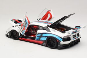 Lamborghini Aventador LB Works Martini Livery AUTOart 1:18 79185 Composiet — afbeelding 5 van 8
