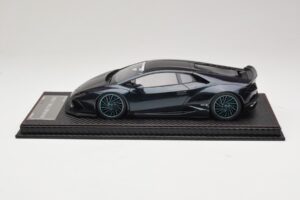 Lamborghini Huracan Liberty Walk Chameleon Blue GS Model 1:18 REMC045 Hars — afbeelding 3 van 7