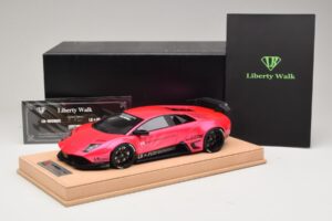 Lamborghini Murcielago Liberty Walk Glanzend Roze AB Models 1:18 REMC044 Hars — afbeelding 7 van 7