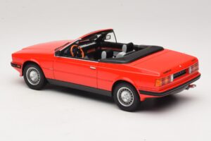 Maserati Biturbo Spyder Rood Minichamps 1:18 107123530 Hars — afbeelding 5 van 6