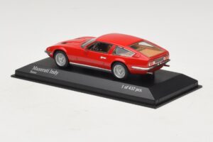 Maserati Indy Rood Minichamps 1:43 437123120 Metaal — afbeelding 3 van 4