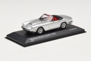 Maserati Mistral Spyder Zilver Minichamps 1:43 437123431 Metaal — afbeelding 2 van 4