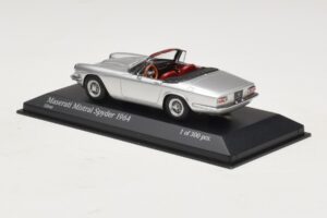 Maserati Mistral Spyder Zilver Minichamps 1:43 437123431 Metaal — afbeelding 3 van 4