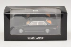 Maserati Quattroporte III Royale Zwart Minichamps 1:43 437123501 Metaal — afbeelding 4 van 4