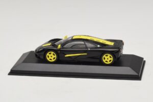 McLaren F1 Zwart Met Gele Strepen Minichamps 1:43 MCLAREN004 Metaal — afbeelding 3 van 4