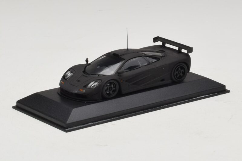 McLaren F1 GTR Prototype Mat Zwart Met Zwarte Velgen Minichamps 1:43 McLaren F1 GTR Prototype Mat Zwart Met Zwarte Velgen Minichamps 1:43 MCLAREN009 Metaal