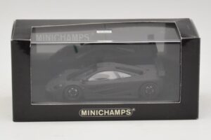 McLaren F1 GTR Prototype Mat Zwart Met Zwarte Velgen Minichamps 1:43 MCLAREN009 Metaal — afbeelding 3 van 4