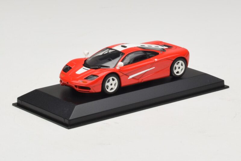 McLaren F1 Rood Met Witte Strepen Minichamps 1:43 MCLAREN005 Metaal