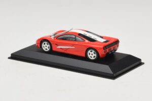 McLaren F1 Rood Met Witte Strepen Minichamps 1:43 MCLAREN005 Metaal — afbeelding 2 van 4