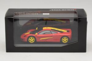 McLaren F1 Rood Met Gele Strepen Minichamps 1:43 MCLAREN006 Metaal — afbeelding 4 van 4
