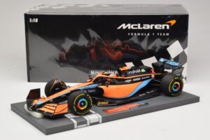 McLaren MCL36 #3 D. Ricciardo Bahrain GP 2022 Minichamps 1:18 537221803 Metaal — afbeelding 2 van 7