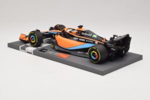 McLaren MCL36 #3 D. Ricciardo Bahrain GP 2022 Minichamps 1:18 537221803 Metaal — afbeelding 5 van 7