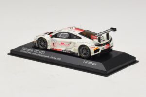 McLaren MP4-12C GT3 #11 Art Grand Prix Leclerc / Parisy 24 Hours of Spa 2013 Minichamps 1:43 437131311 Metaal — afbeelding 3 van 4