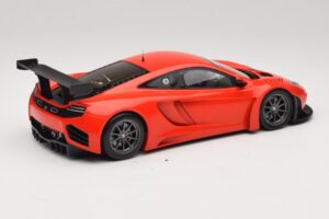 McLaren MP4-12C GT3 Rood 2013 Minichamps 1:18 151121392 Metaal — afbeelding 2 van 6