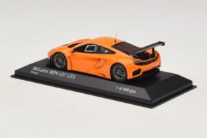 McLaren MP4-12C GT3 Street Oranje Minichamps 1:43 437121399 Metaal — afbeelding 3 van 4