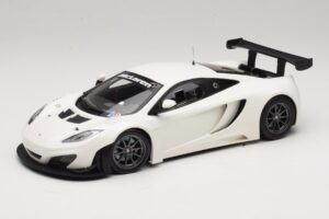 McLaren MP4-12C GT3 Wit 2013 Minichamps 1:18 151121394 Metaal