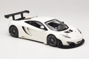 McLaren MP4-12C GT3 Wit 2013 Minichamps 1:18 151121394 Metaal — afbeelding 4 van 6
