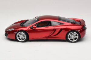 McLaren MP4-12C Rood Metallic Minichamps 1:18 110133022 Metaal — afbeelding 4 van 8
