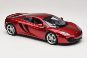 McLaren MP4-12C Rood Metallic Minichamps 1:18 110133022 Metaal — afbeelding 6 van 8