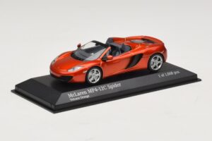 McLaren MP4-12C Spider Oranje Metallic Minichamps 1:43 530133030 Metaal — afbeelding 2 van 4