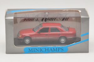 Mercedes 300D W124 Turbo Rood Minichamps 1:43 3210 Metaal — afbeelding 4 van 4