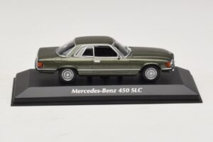 Mercedes 450 SLC C107 Donkergroen Metallic Maxichamps 1:43 940033420 Metaal