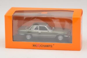 Mercedes 450 SLC C107 Donkergroen Metallic Maxichamps 1:43 940033420 Metaal — afbeelding 4 van 4