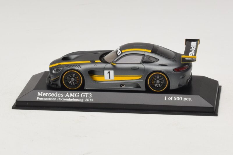 Mercedes AMG GT3 Presentation Hockenheimring 2015 Minichamps 1:43 Mercedes AMG GT3 Presentation Hockenheimring 2015 Minichamps 1:43 437163001 Metaal