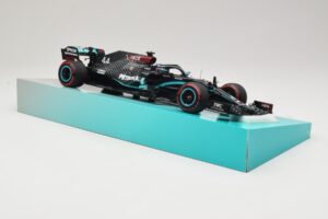 Mercedes AMG Petronas W11 EQ Performance #44 L. Hamilton 91st F1 Win Eifel GP 2020 Minichamps 1:18 113201144 Metaal — afbeelding 4 van 6
