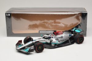 Mercedes AMG Petronas W13 E Performance #63 G. Russell Spanish GP 2022 Minichamps 1:18 110220063 Metaal — afbeelding 6 van 7