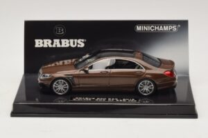 Mercedes Brabus 850 S63 W222 Bruin Metallic Minichamps 1:43 437034202 Metaal