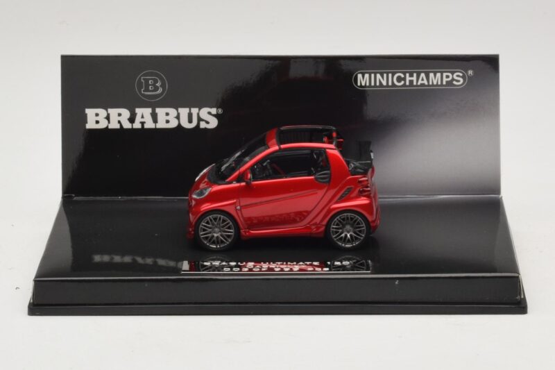 Mercedes Brabus Ultimate 120 Cabriolet Rood Minichamps 1:43 Mercedes Brabus Ultimate 120 Cabriolet Rood Minichamps 1:43 437032730 Metaal
