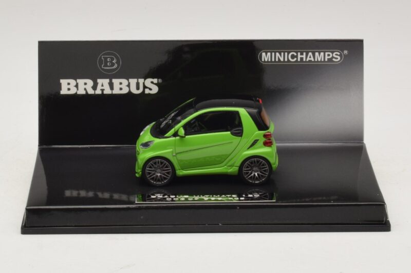 Mercedes Brabus Ultimate 120 Groen Minichamps 1:43 437032700 Metaal